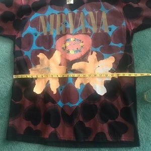Vintage Nirvana Heartshaped Box T-shirt